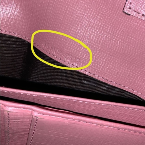 Authentic GUCCI wallet/wristlet - Picture 7 of 10